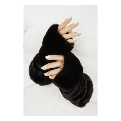 APPARIS Ariel Faux Fur Gloves | Black - Image 3